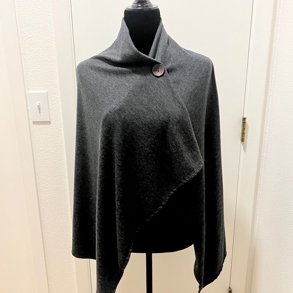 Bobeau Gray Asymmetrical Button Wrap Cardigan | Size Small